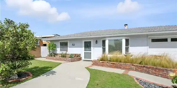 26825 Calle Almanza