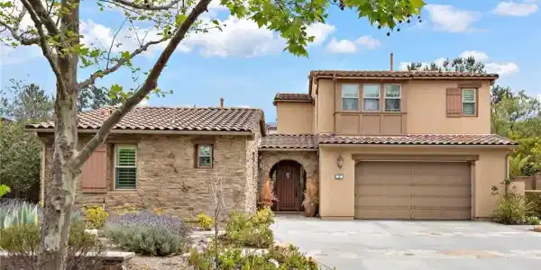 10 Gaucho Road