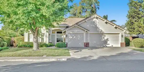 3300 Kodiak St