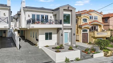 2205 Marshalfield