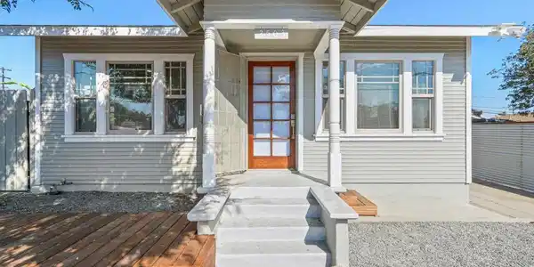 2503 2501 Sumac Dr