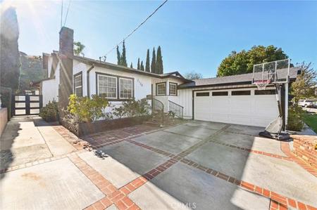 2120 Ronsard Road