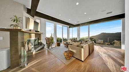 2915 Tuna Canyon Road