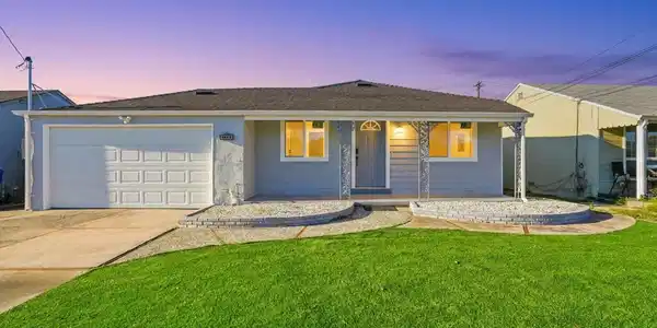 1699 1699 Bandoni Ave