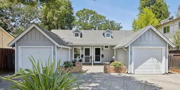 740 Roble Avenue