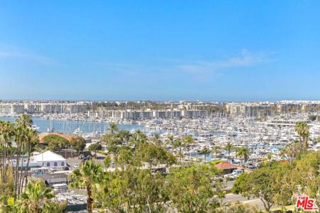 13600 Marina Pointe Drive
