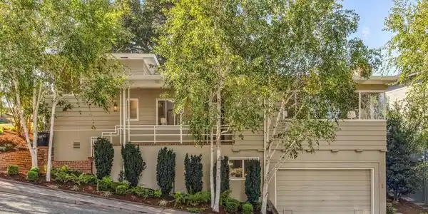 300 Pacific Avenue