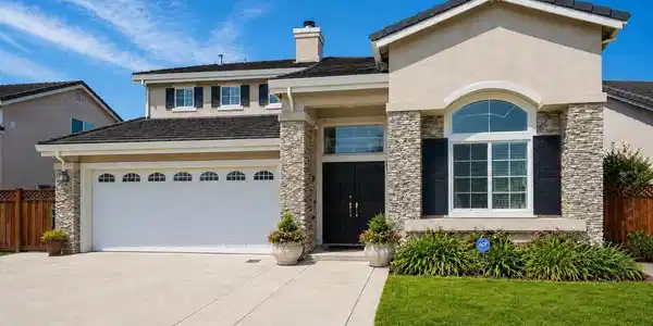 15100 Shining Star Ln