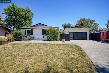 69 Fordham Ct