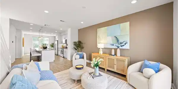 645 W 17th