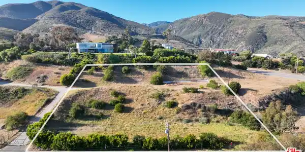 5923 Cavalleri Road
