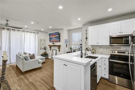 20301 Bluffside