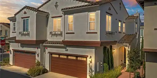 4104 Vela Way