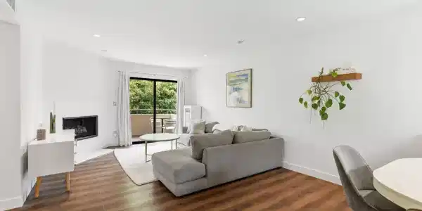 3544 S Centinela Avenue