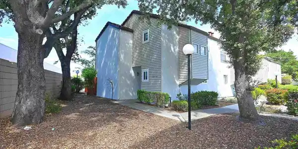 1409 Bel Air Dr