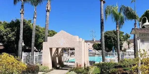7228 Camino Degrazia