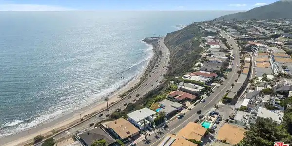 18111 Coastline Drive
