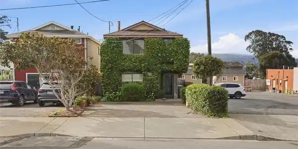 671 Santa Ysabel Avenue