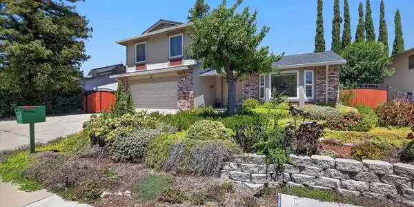 2504 Silverado Dr