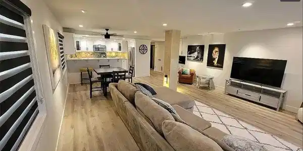 2424 S Gaffey