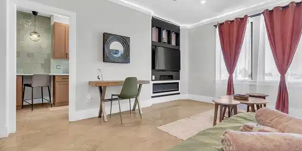 315 W 3rd