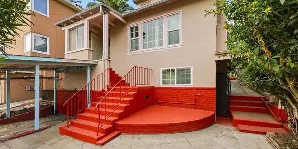 3123 Beaumont