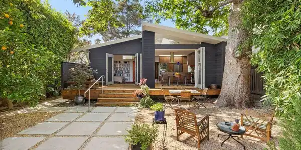 712 Copeland Court