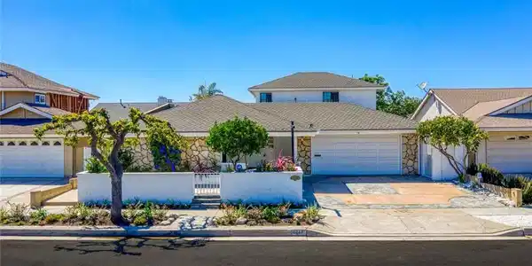 16401 Serenade Lane
