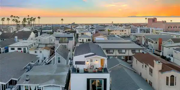 417 E Bay