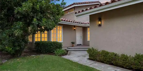 33 W Malaga Place W