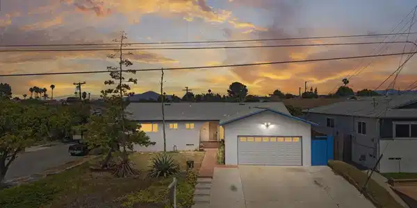 729 Myra Avenue