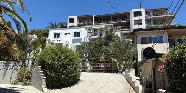 1994 Stanley Avenue