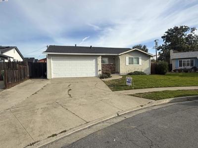 4728 Boles Ct