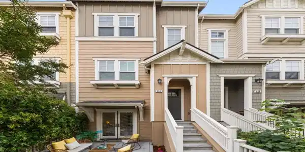 856 Sycamore Loop