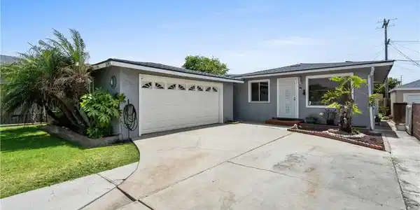 5166 W 138th