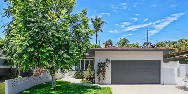 2913 Pacific
