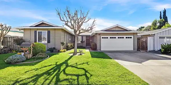 3623 Sutton Loop