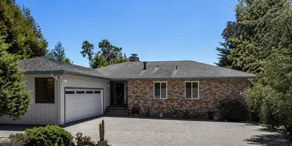 3076 Strawberry Hill Rd