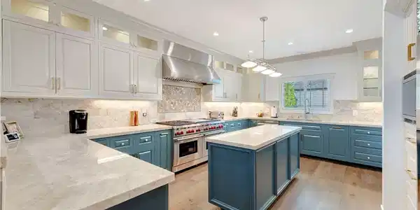 743 W 27th