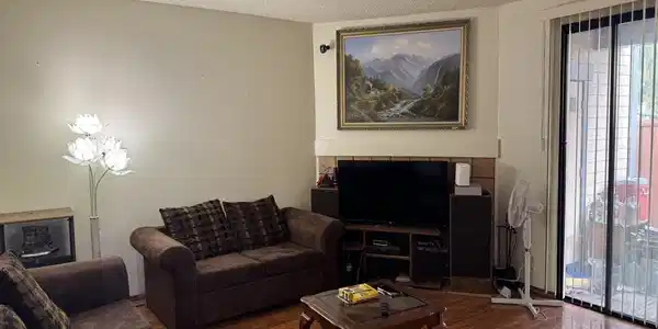 6043 Joaquin Murieta Ave