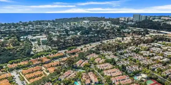 8696 Villa La Jolla Drive