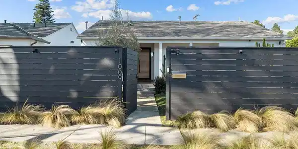 1009 Vernon Avenue