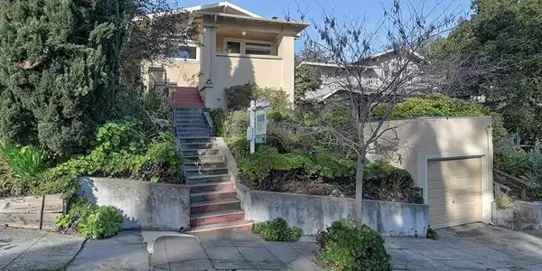 687 JEAN STREET