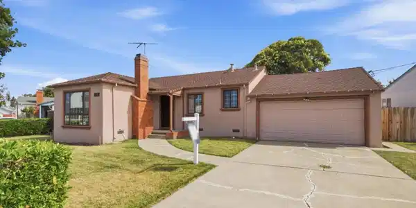 1343 Fargo Ave