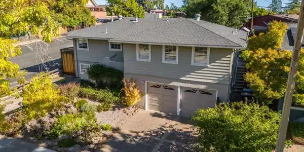 1103 Connecticut Drive