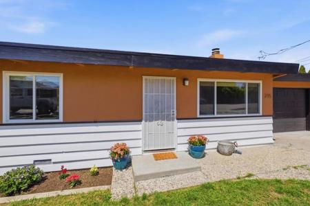 215 Manfre Road