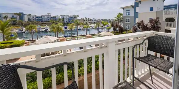 1542 Seabridge Lane