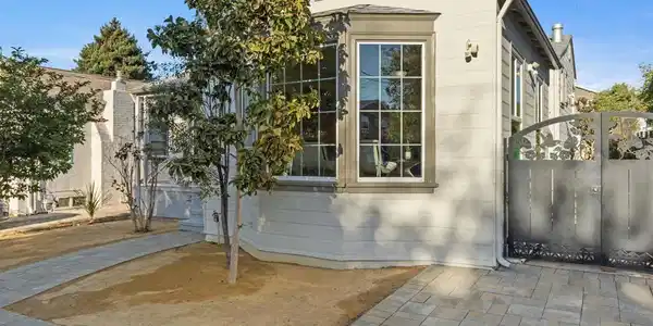 1029 Pomona Ave