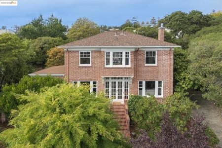 1923 Thousand Oaks Blvd