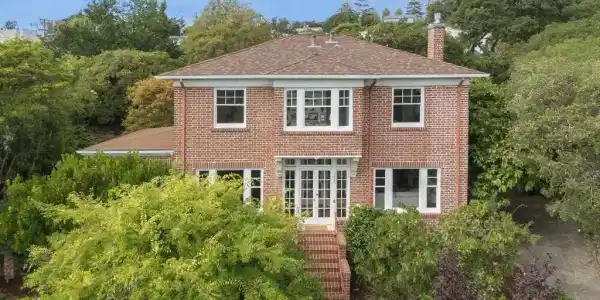 1923 Thousand Oaks Blvd